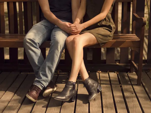12 Sfaturi pentru întâlnirile de pe Tinder
