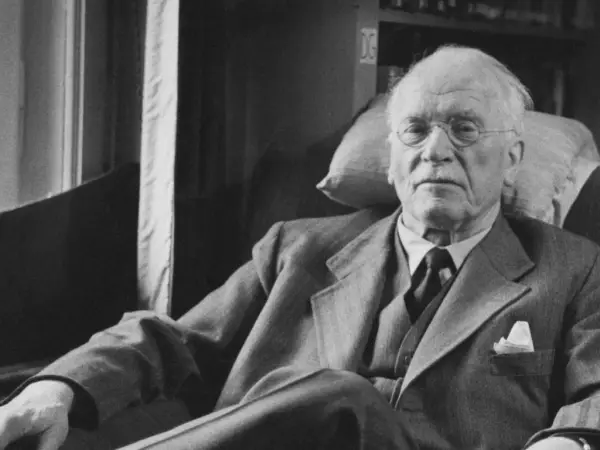 Cine a fost Carl Jung?