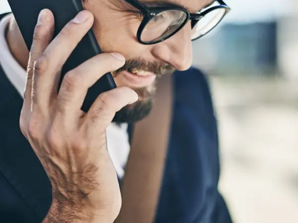 Cum să vorbim la telefon eficient